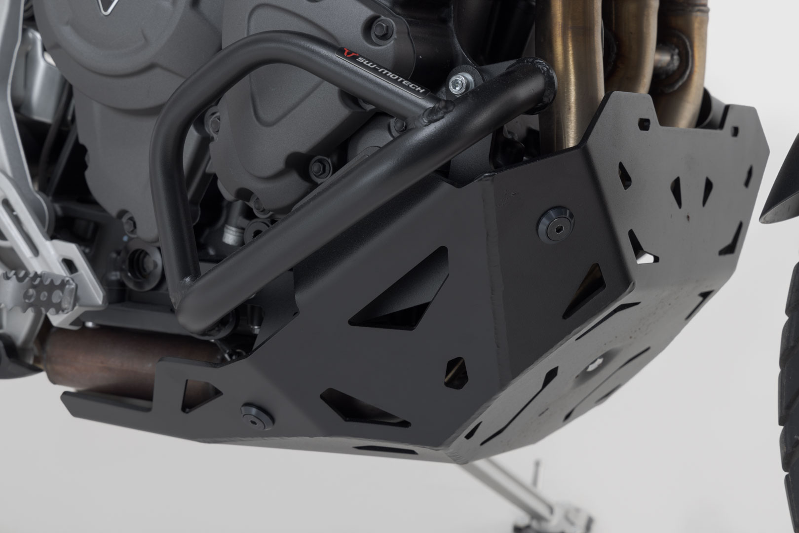 Protecție motorului SW-Motech - Neagră. Modelele Triumph Tiger 1200 (22-). Figura 4