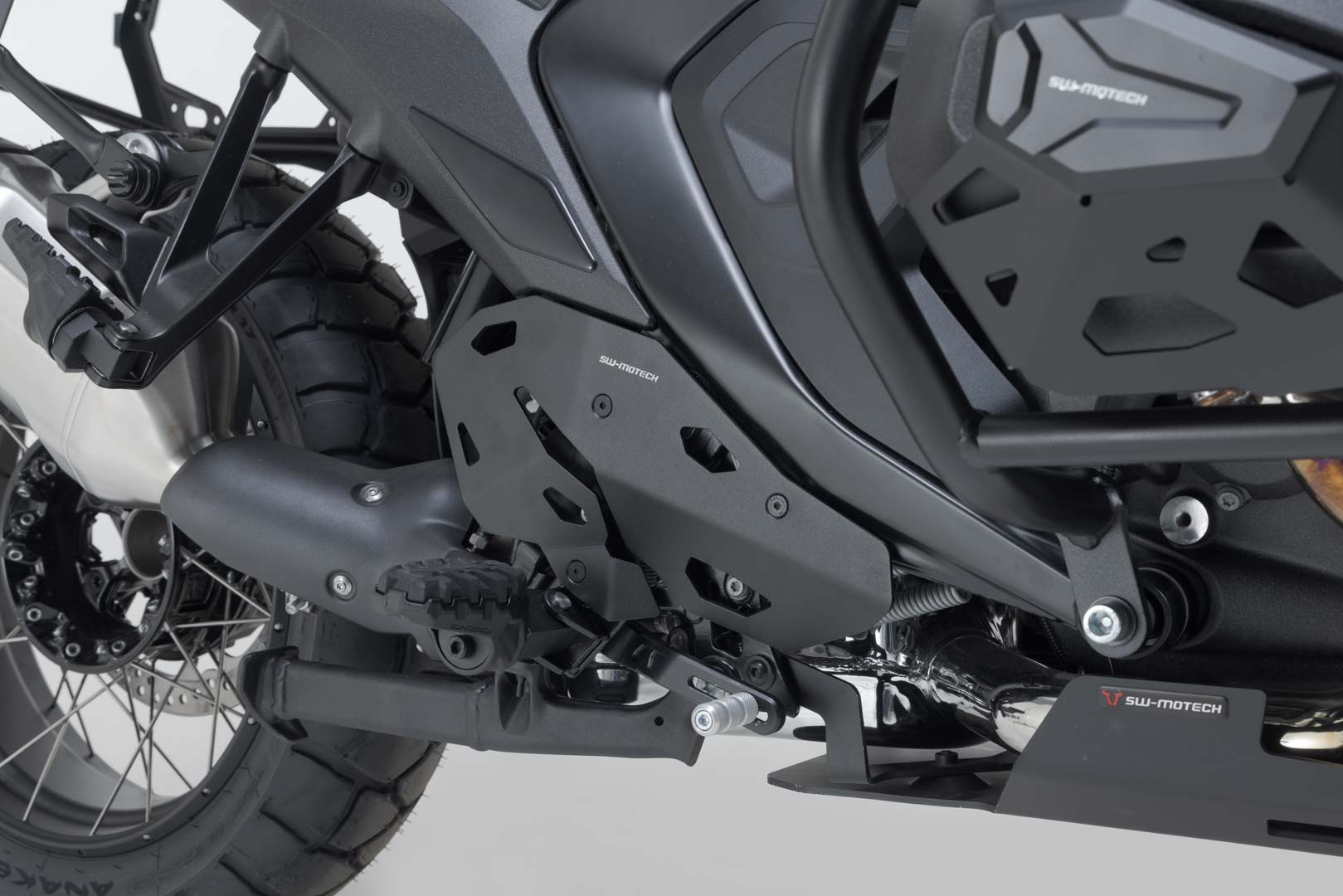 Protector pentru călcâi SW-Motech - Negru. BMW R 1300 GS (23-). Figura 2