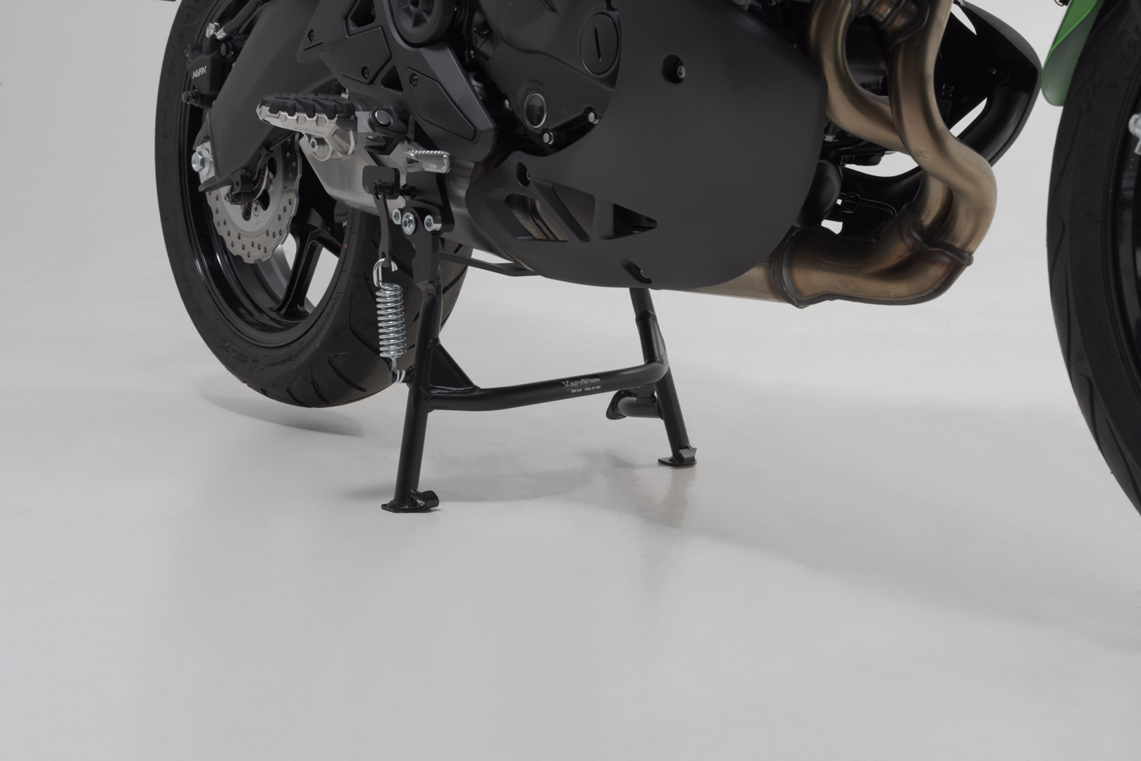 Standul SW-Motech - Negru. Kawasaki Versys 650 (14-). Figura 3