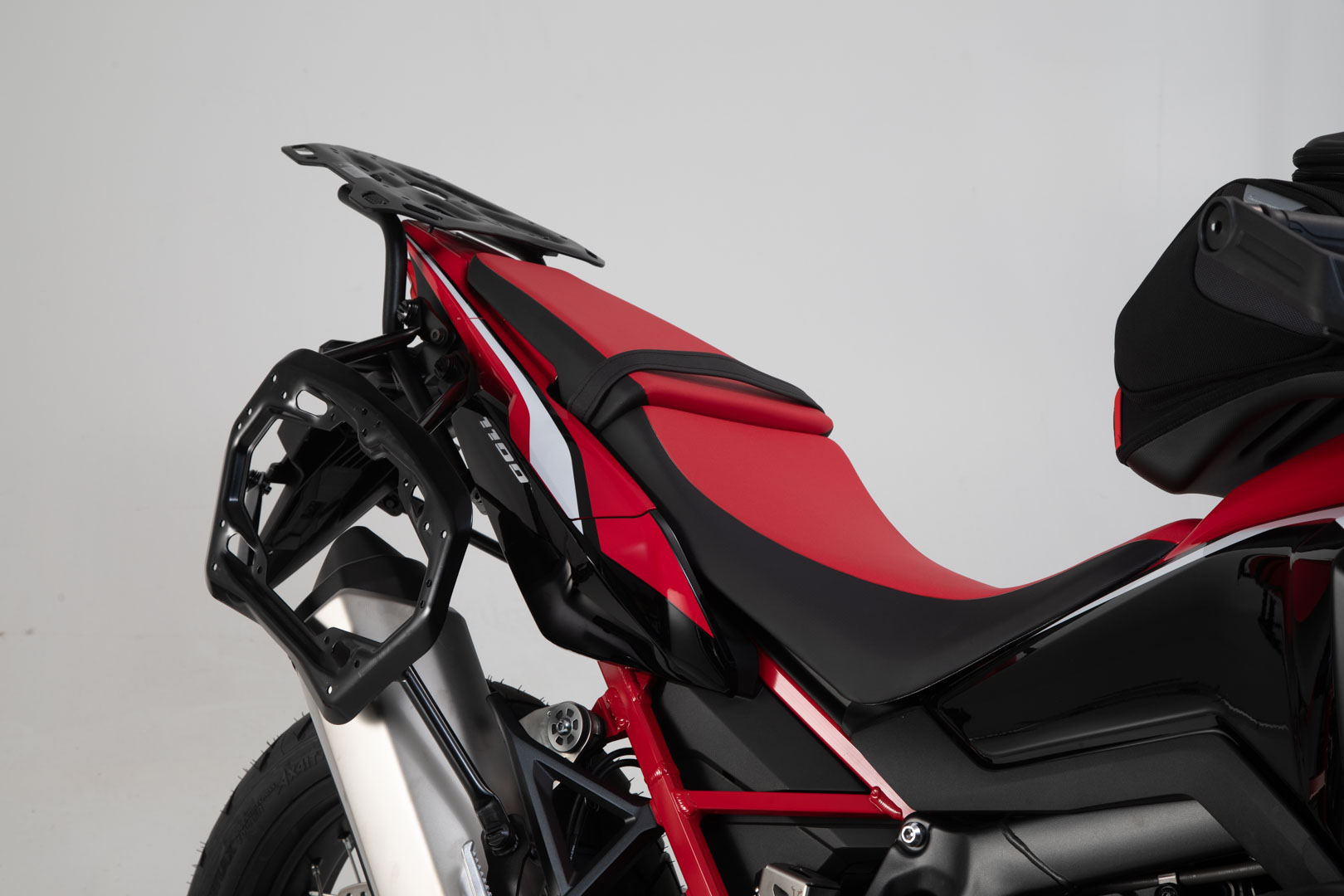 Sistem de carcasă rigidă SW-Motech DUSC - Negru. 41/33L. CRF1100L Africa Twin (19-21). Figura 3