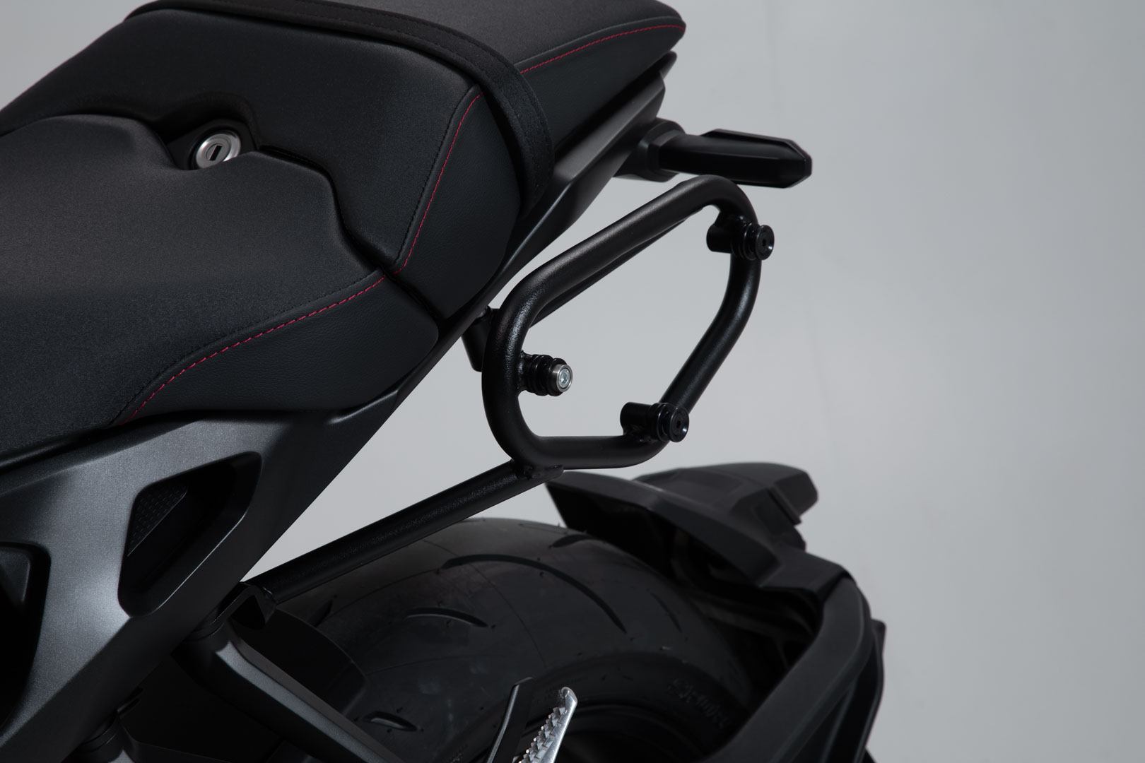 SW-Motech SLC portavion lateral stânga - Honda CB1000R (18-20). Figura 4