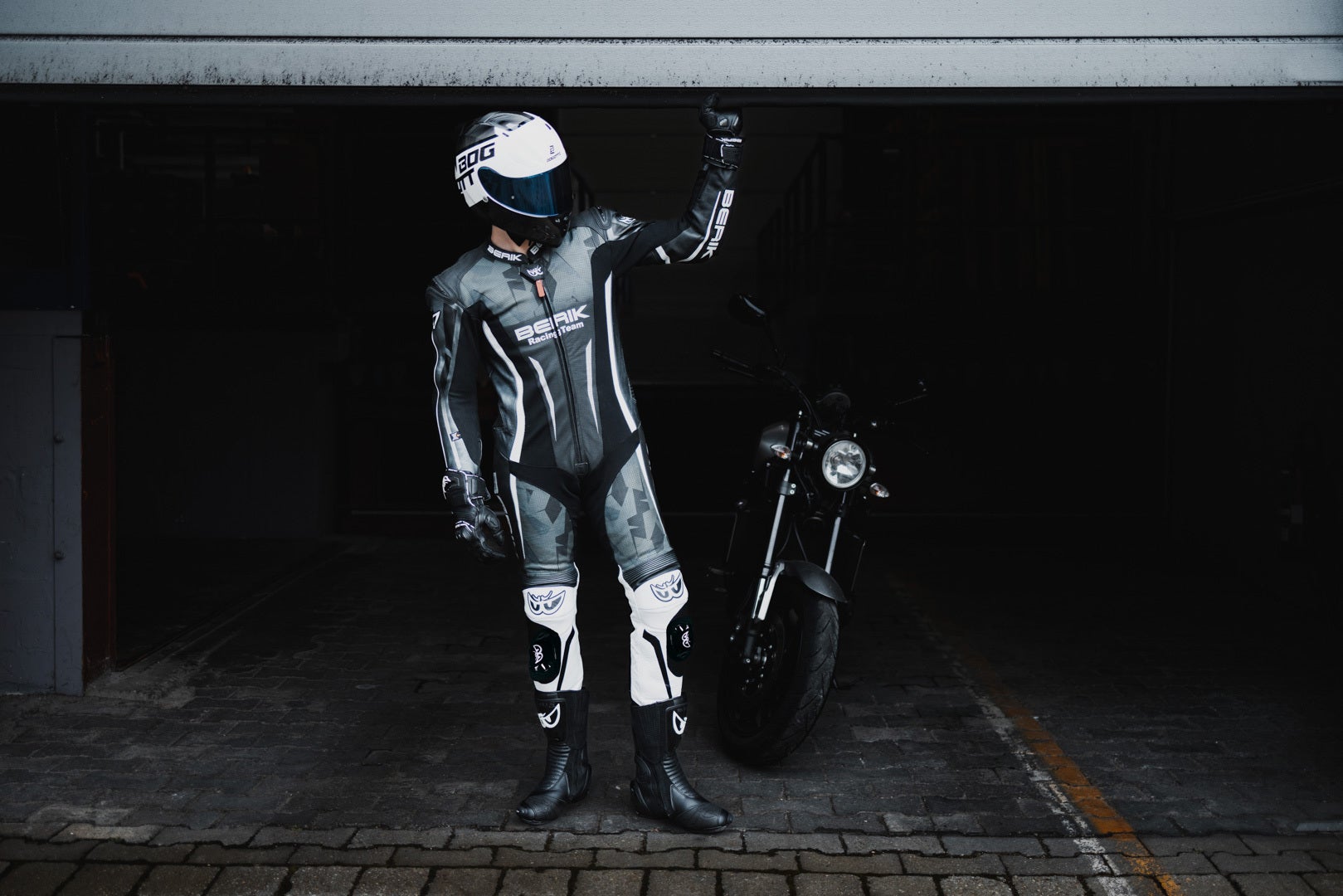 Berik Camo Track geperforeerd eendelig motorfiets lederen pak wit/groen 52 Figuur 3