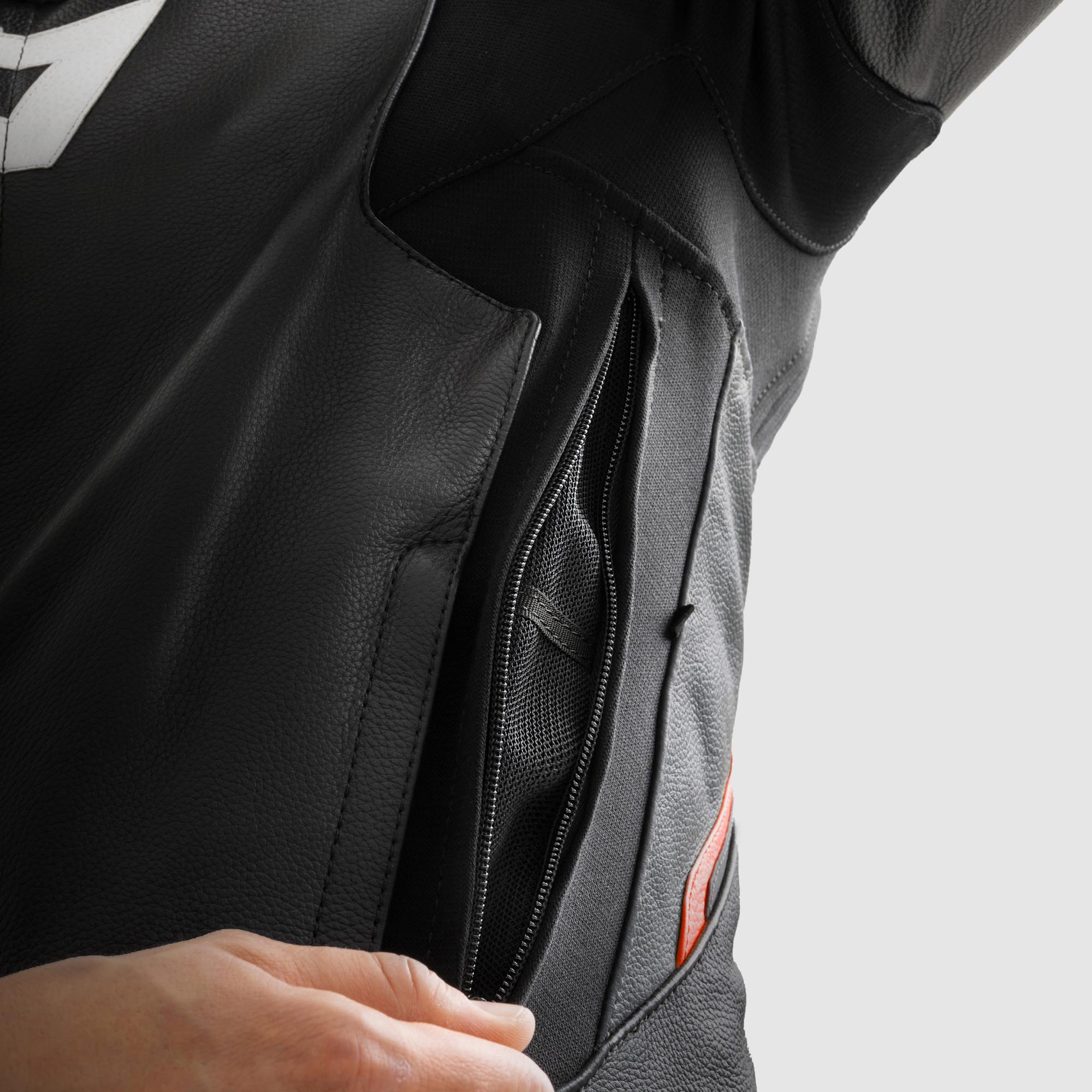 Side view of Rebelhorn Veloce Motorcycle Leather Jacket