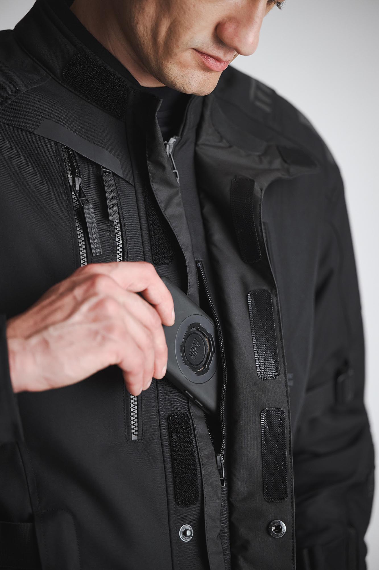 Modeka Striker III Motorrad Textiljacke schwarz S Abbildung 8
