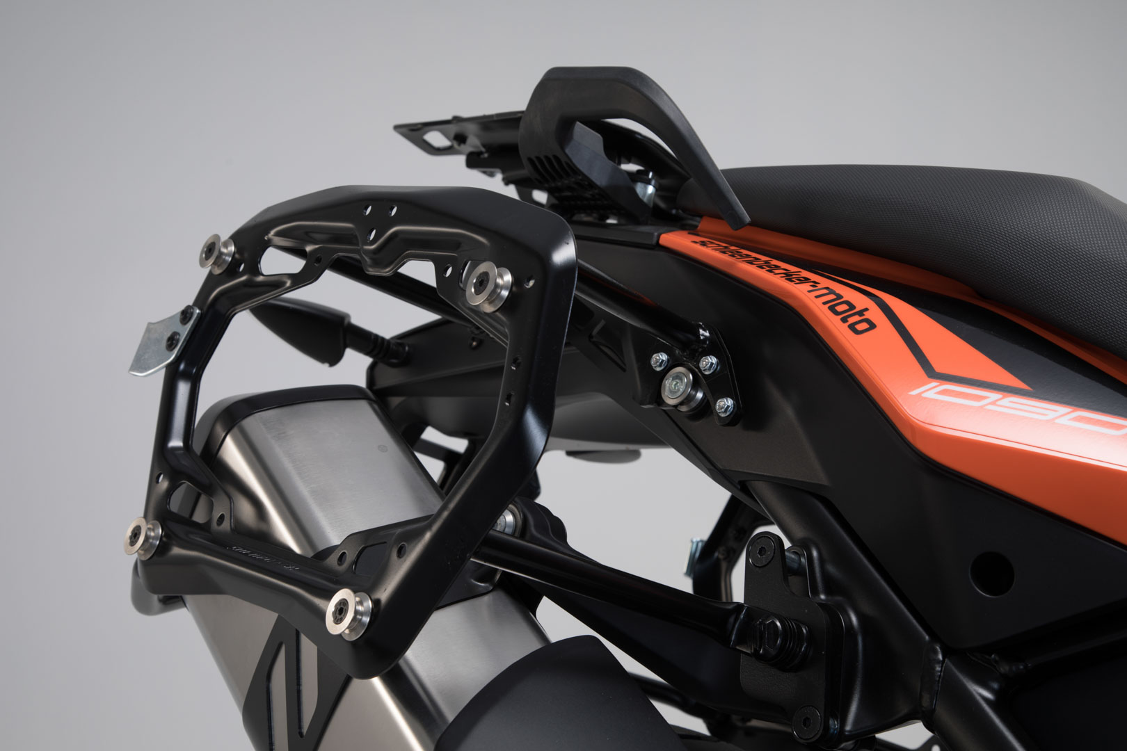 Sistem de carcasă din aluminiu SW-Motech TRAX ADV - Negru. 45/37 l. KTM 1050/1090/1190 Adv, 1290 SAdv Figura 3