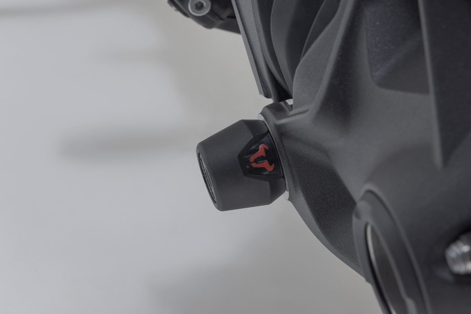 SW-Motech Kit de protecție pentru puntea spate - Negru. Modele BMW cu braț oscilant pe o singură față. Figura 5
