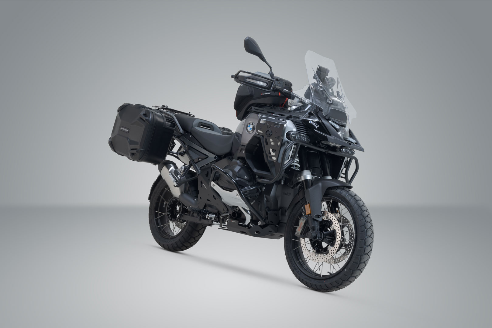 SW-Motech DUSC hårt fodralsystem - Svart. 41/41 l. BMW R 1300 GS Adventure (24-). Figur 2