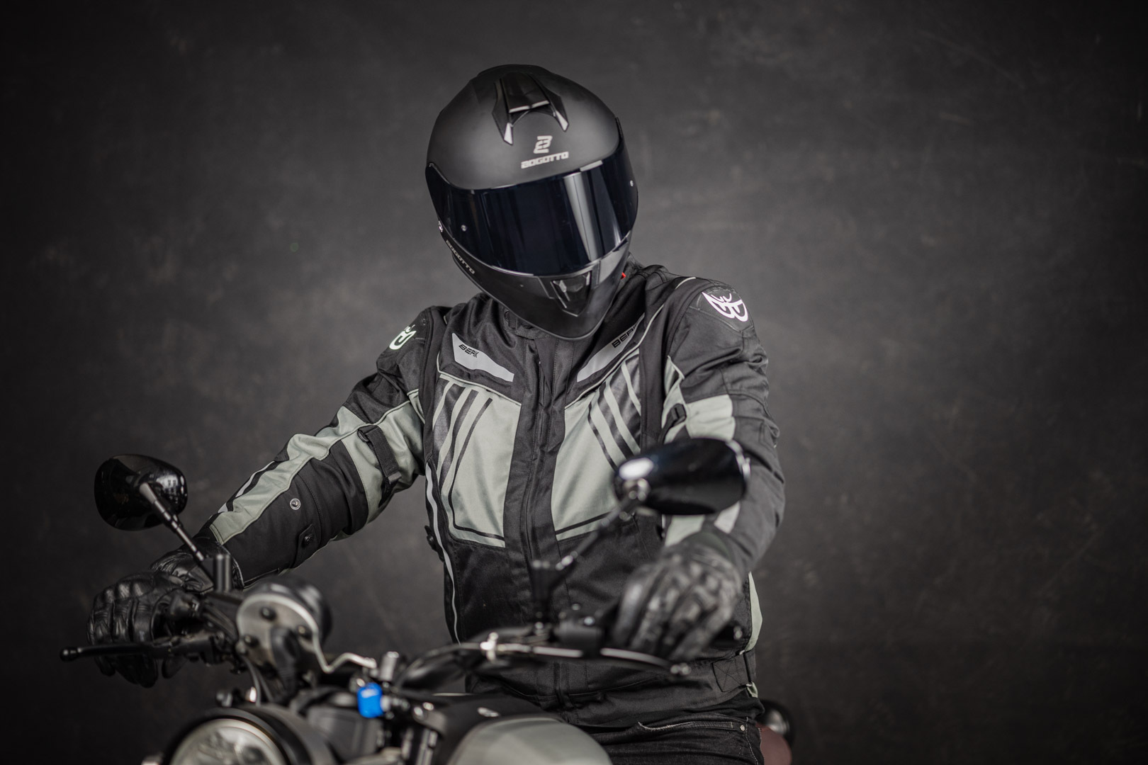 Berik Nardo Evo Waterproof Motorcycle Textile Jacket black/grey 58 Figure 3
