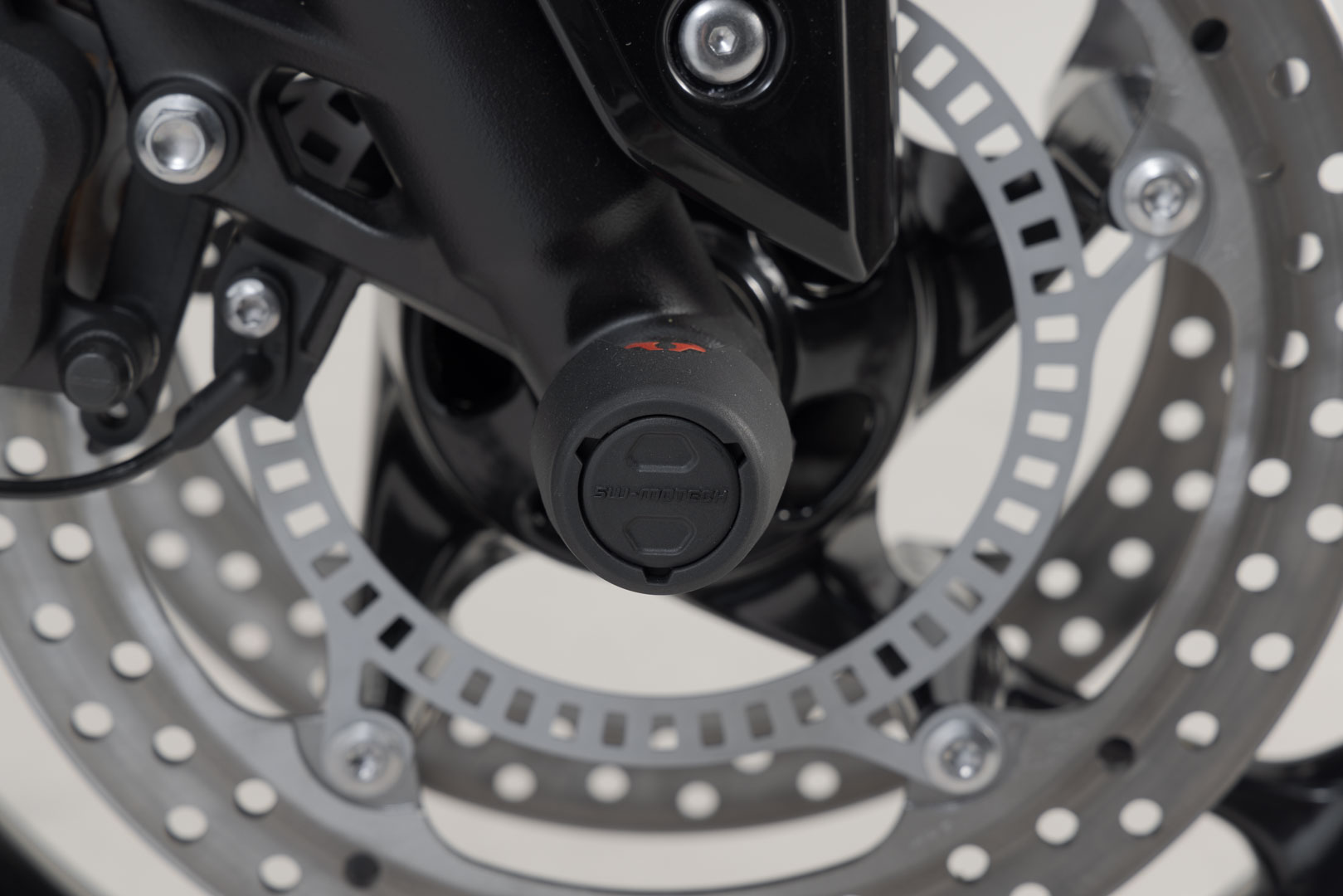 Set SW-Motech Slider pentru puntea față - Negru. Modele Triumph /Honda /Royal Enfield. Figura 3