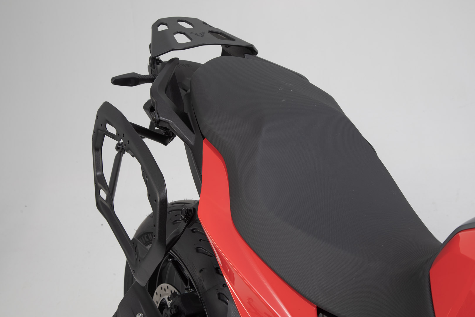 Portavion lateral SW-Motech PRO - Negru. BMW F 900 R / XR (19-24). Figura 4
