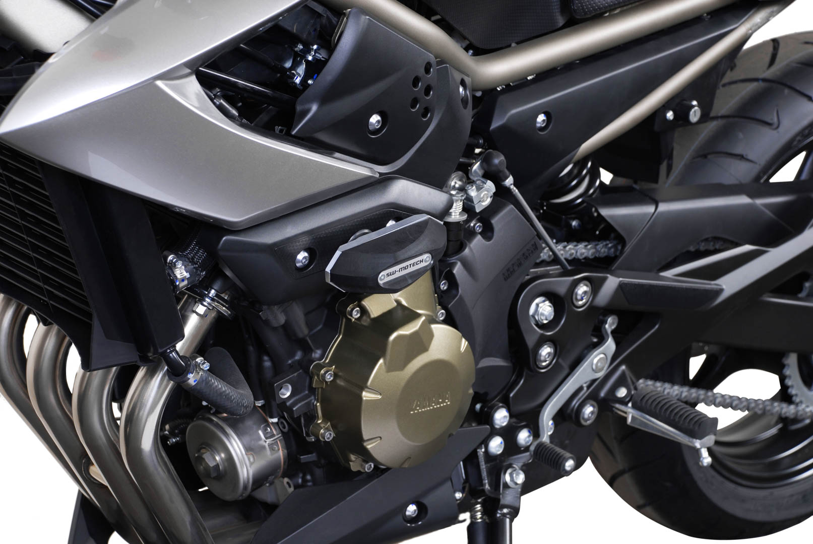 Kit deslizante SW-Motech Frame - Preto. Yamaha XJ6 (08-12) / XJ6 Desvio (08-). Figura 2