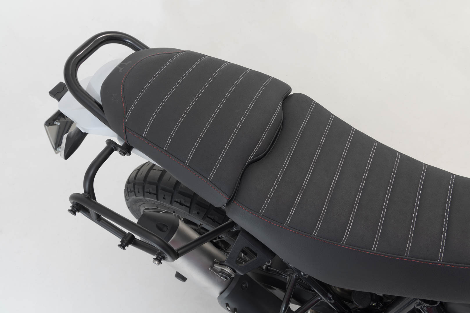 Sistem lateral SW-Motech URBAN ABS - 2 × 16,5 l. Ducati DesertX (22-) Figura 5