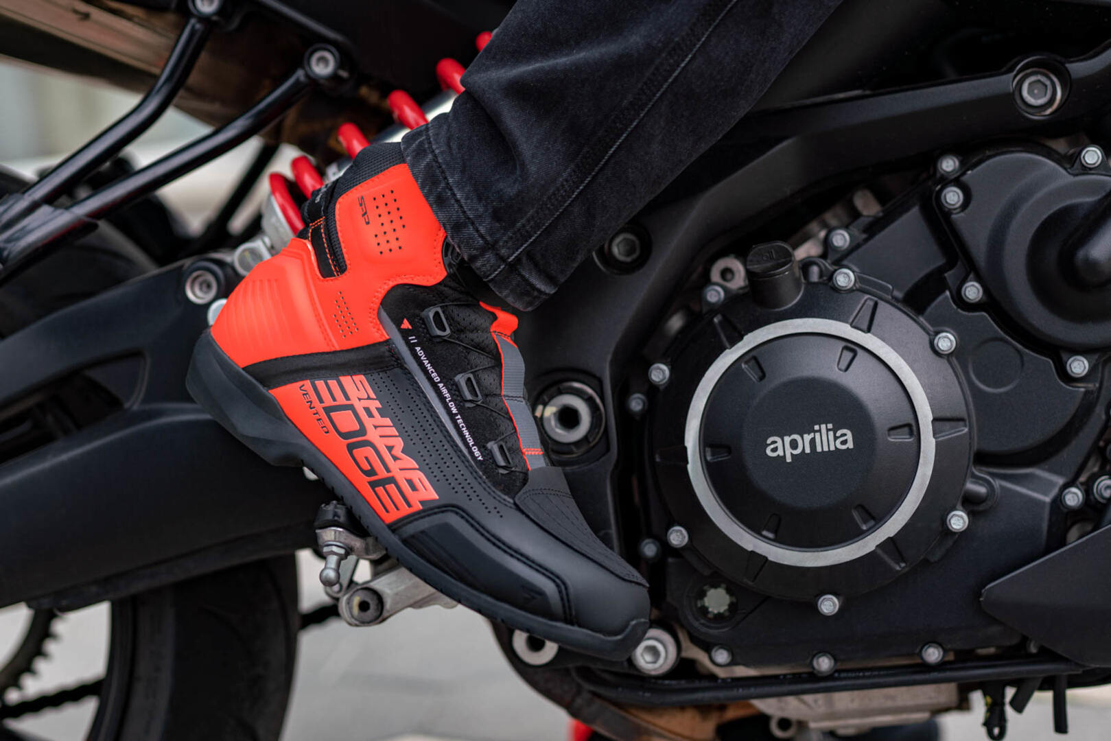SHIMA Edge Vented Motorrad Schuhe schwarz/rot 48 Abbildung 4