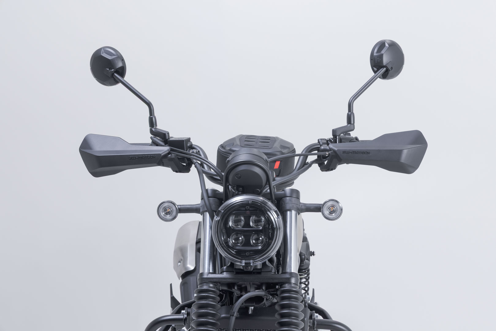 Kit SW-Motech Sport de protecție de mână - Negru. Pentru ghidonuri de 22 mm. Atașare cu un singur punct. Figura 2