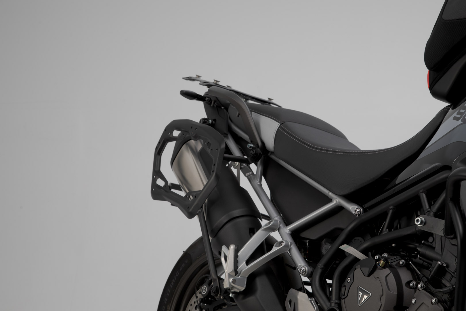 Sistem de carcasă din aluminiu SW-Motech TRAX ADV - Argintiu. 45/37L. Triumph Tiger 900/GT/Rally/Pro. Figura 3