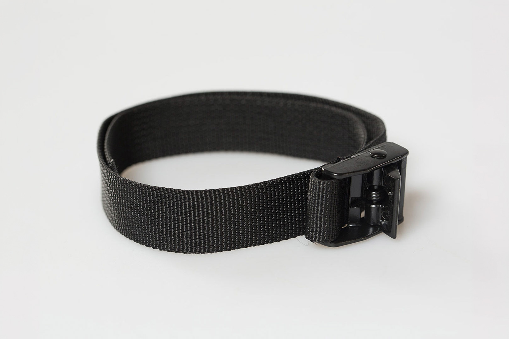 SW-Motech TRAX fitting strap 480 mm - For TRAX bottle kit. Figure 1 SW-Motech TRAX fitting strap 480 mm - For TRAX bottle kit. Figure 1