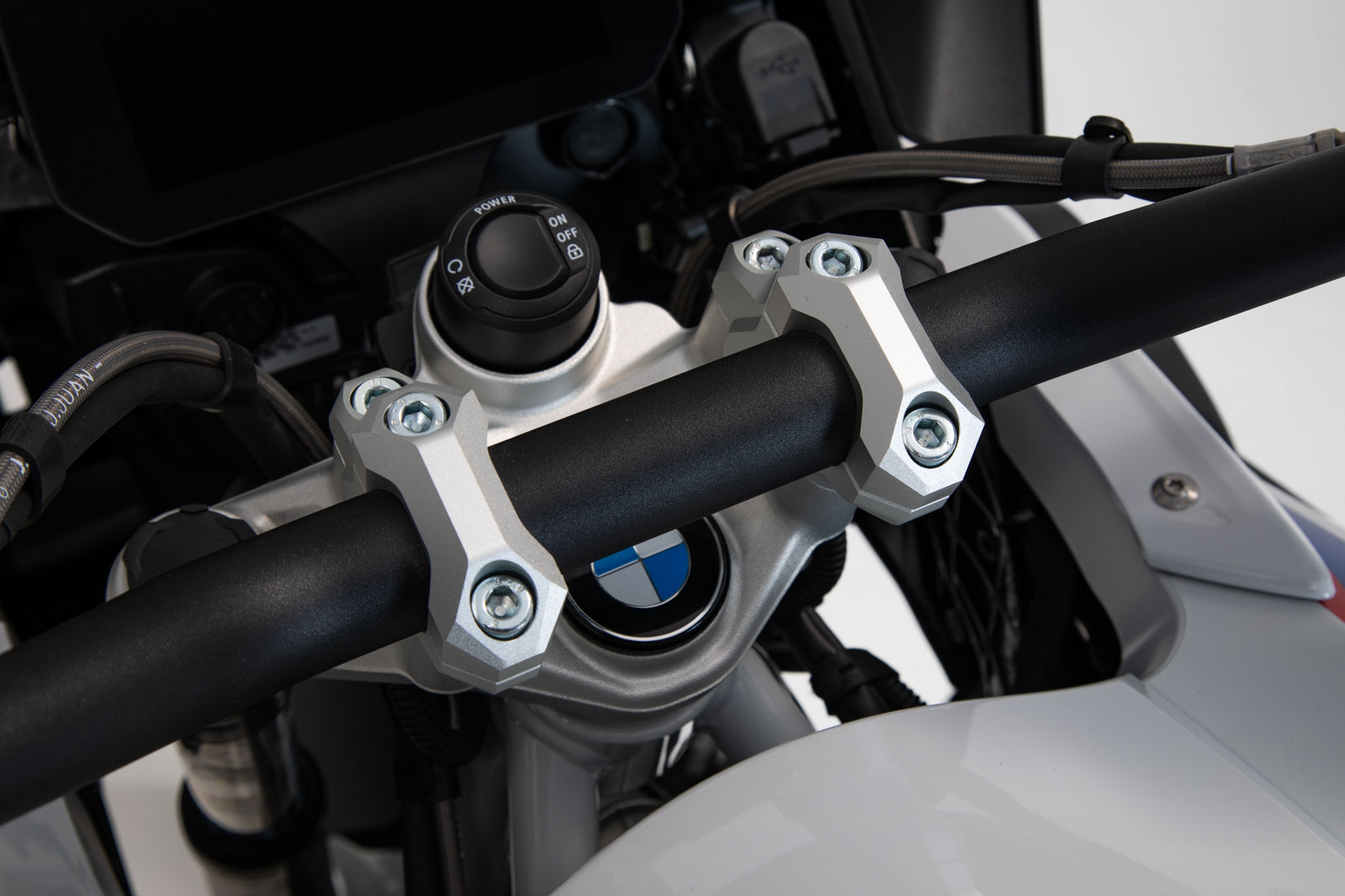 Spatele barei SW-Motech - H=32 mm. Spate 20 mm. Argintiu. Modele BMW. Figura 3
