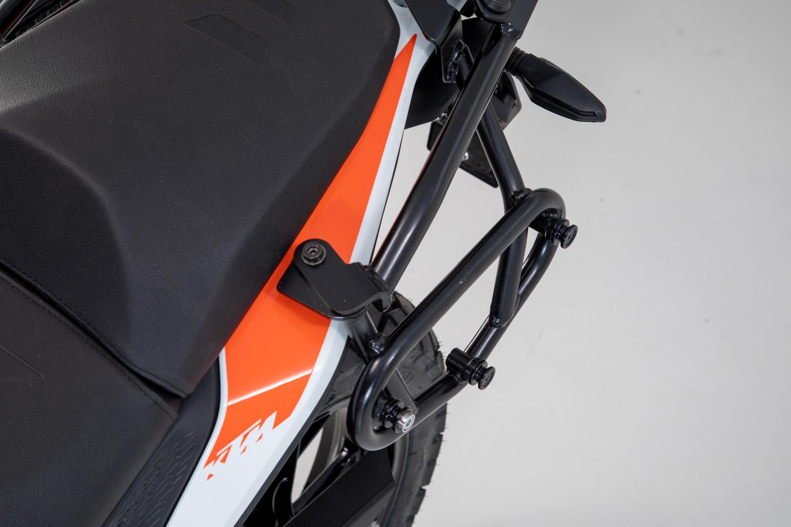 Portavion lateral SW-Motech SLC stânga - KTM 390 Adventure (19-). Figura 4