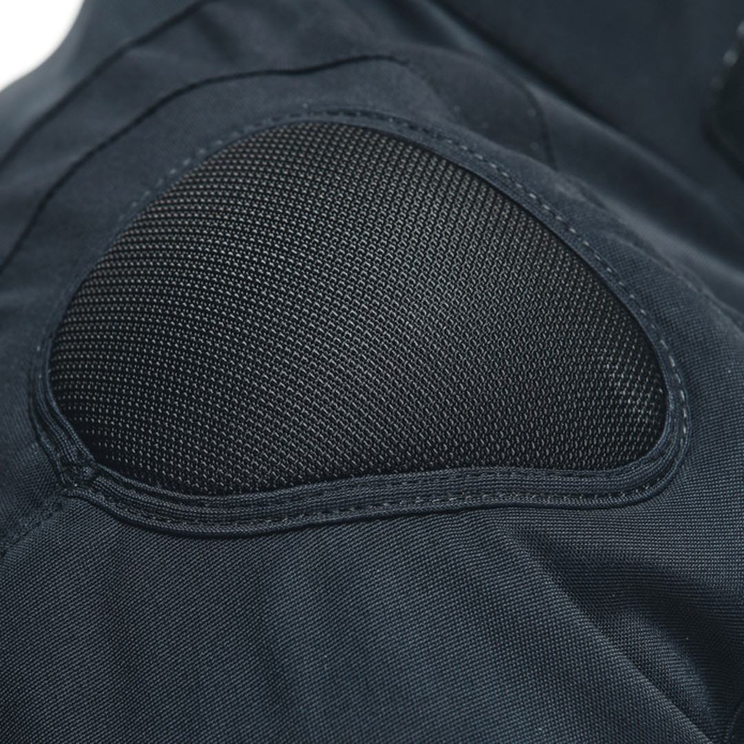 Dainese Carve Master 3 Gore-Tex Motorcycle Textile Jacket black/grey/red 46 Figure 8