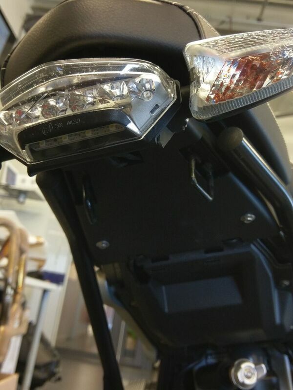 Design de acces BMW R Nine T1200 negru sub șa Figura 6