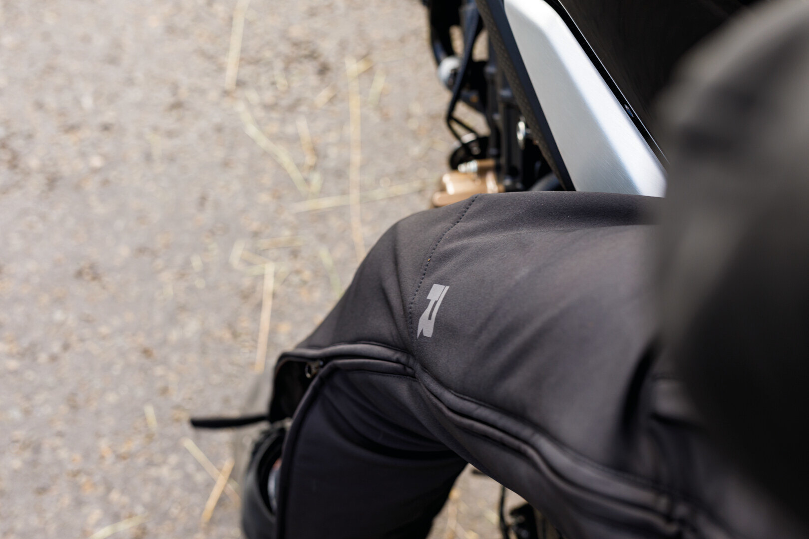 Richa Concept 3 waterproof Motorcycle Textile Pants Short M Figure 4