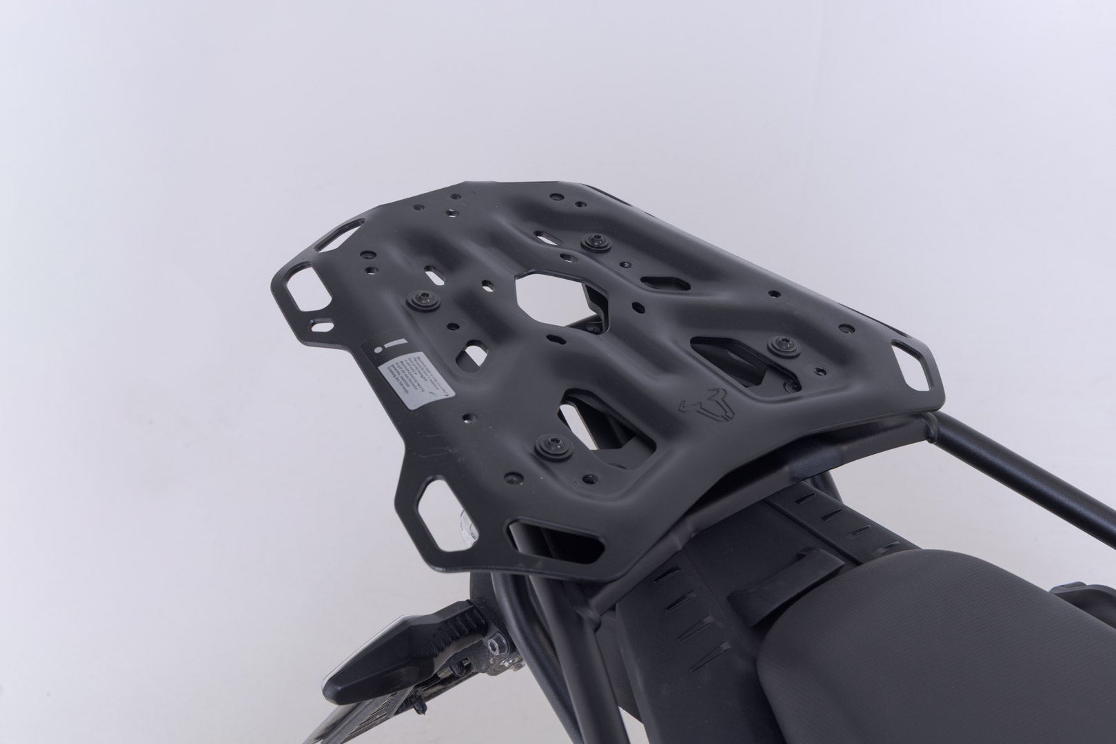 SW-Motech ADVENTURE-RACK - melns. BMW F 450 GS (25-). BMW bagāžas plauktam. 3. attēls