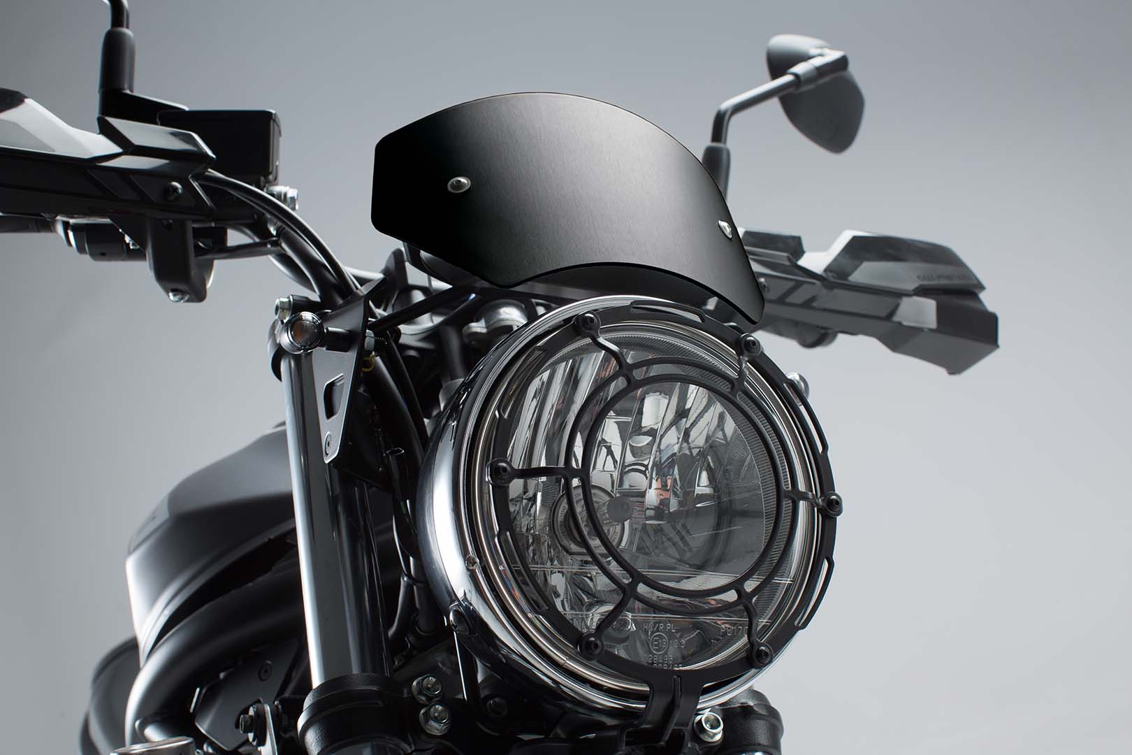 Parbrizul SW-Motech - Negru. Suzuki SV650 ABS (15-). Figura 1