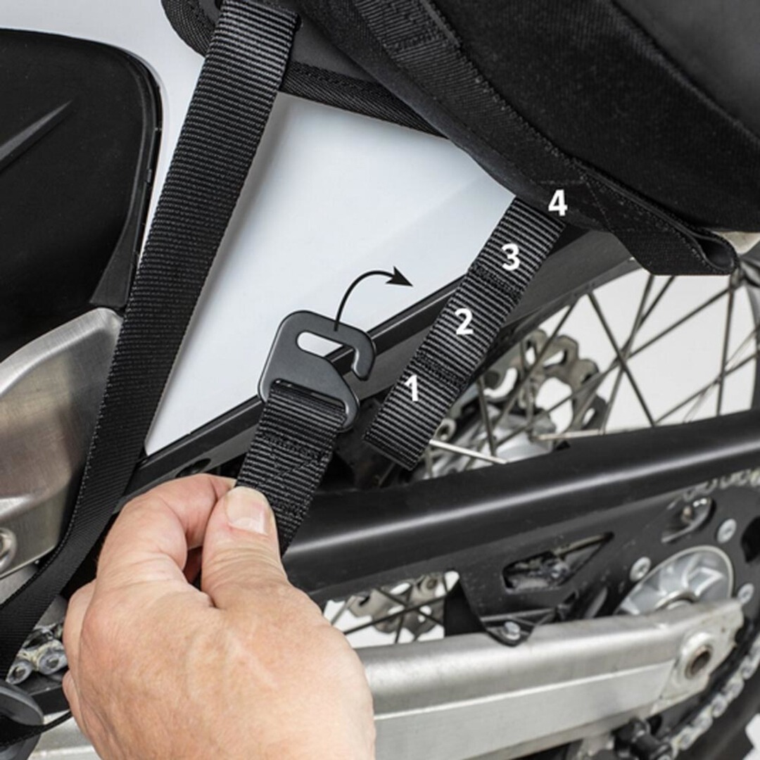 Kriega OS-Base KTM 690 / Husqvarna 701 / GasGas 700 Sistem de montare Figura 6