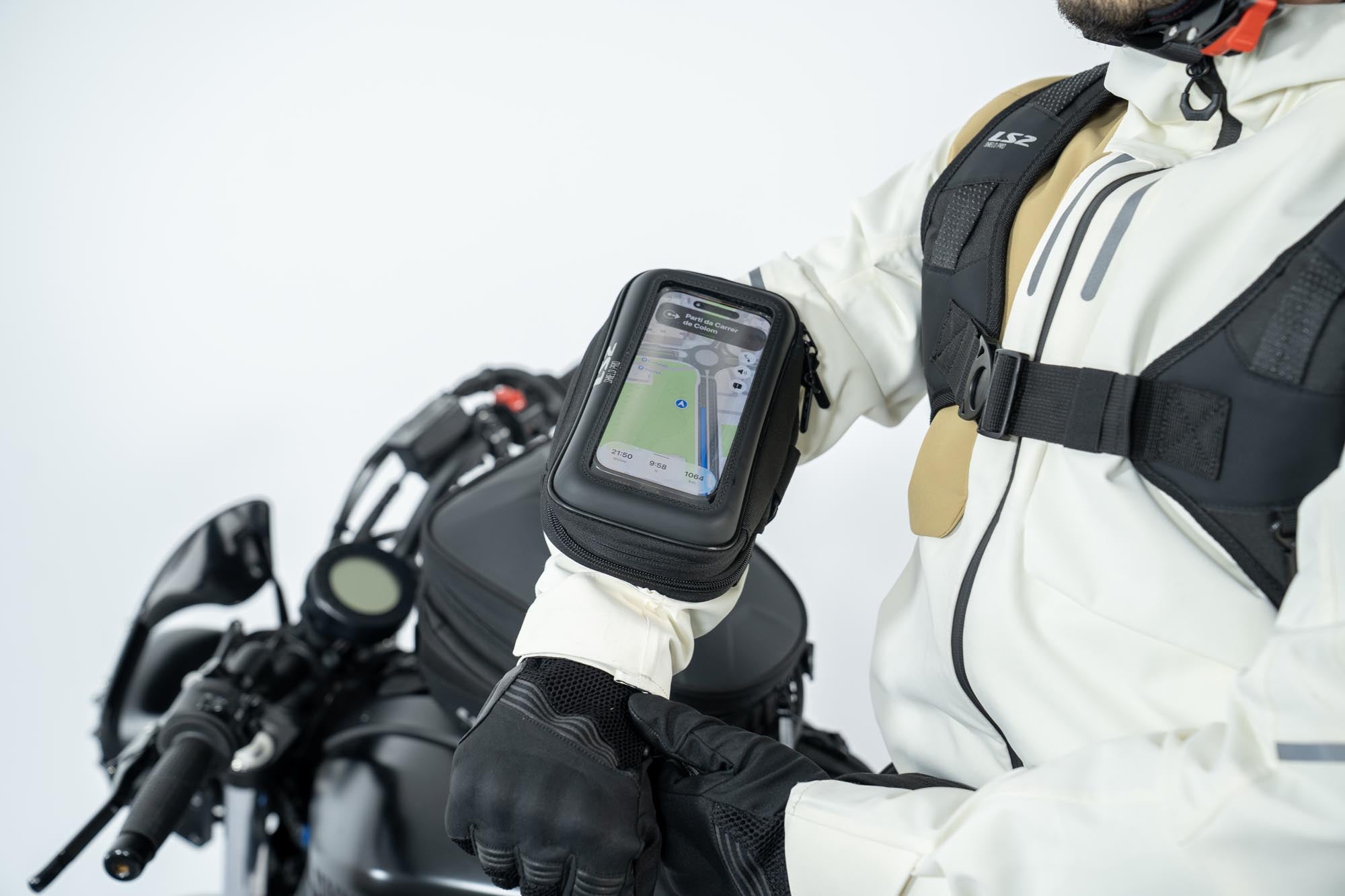 LS2 Shield Pro Phone Holder Figure 10