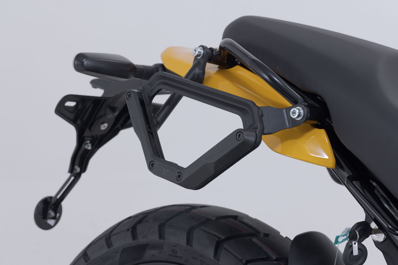 SW-Motech Legend Gear Side Bag system V-LOC - 16/11 l. Royal Enfield Guerilla 450 (23-). Figur 4