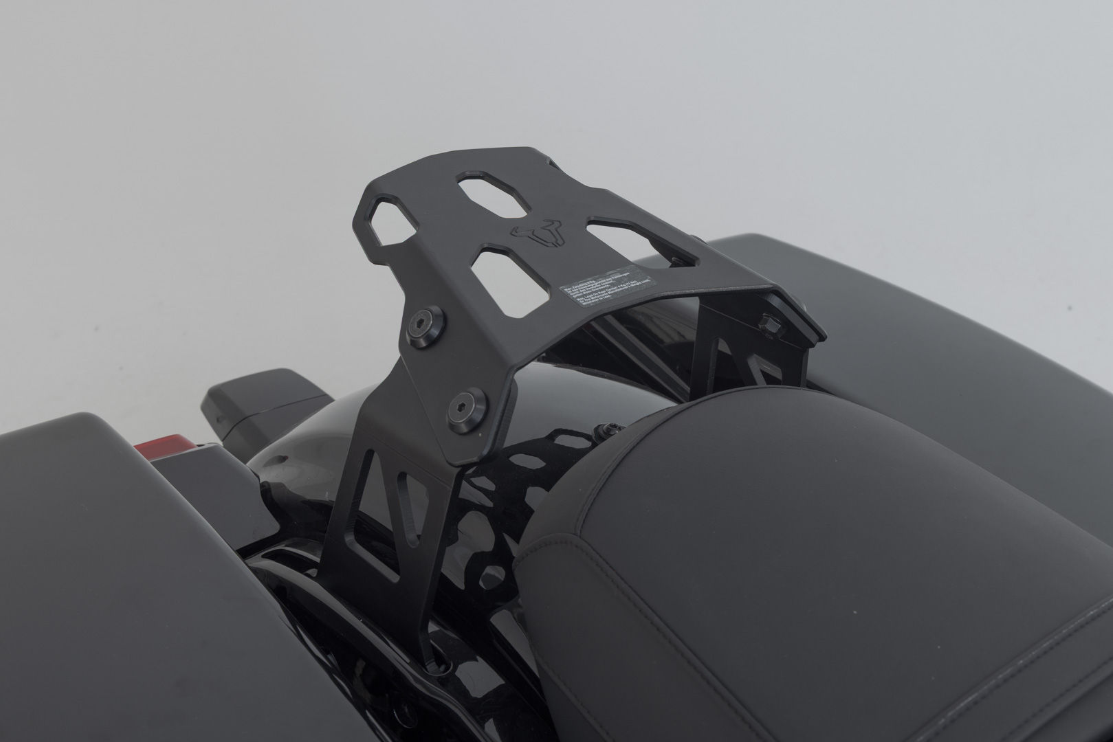 SW-Motech DUSC L top case system - Negru. 41 l. Harley-Davidson Road Glide (24-). Figura 3
