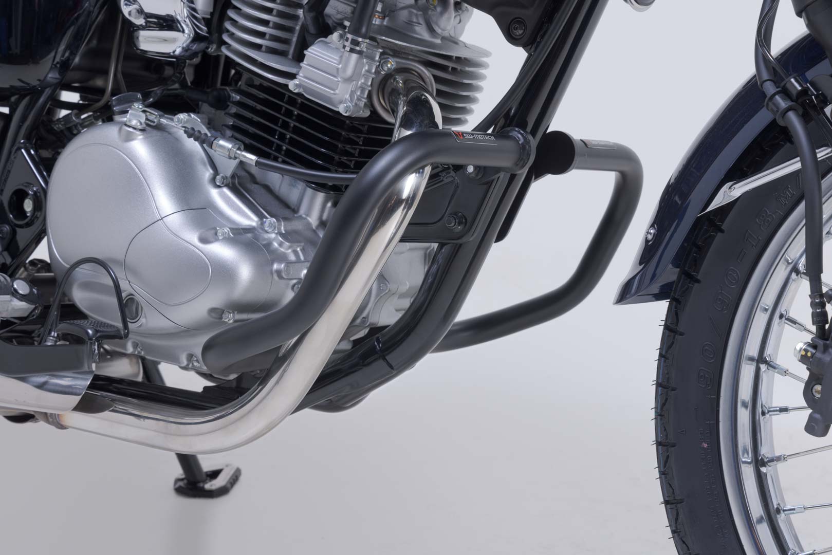 SW-Motech Krockbåge - Svart. Kawasaki W230 (24-). Figur 1