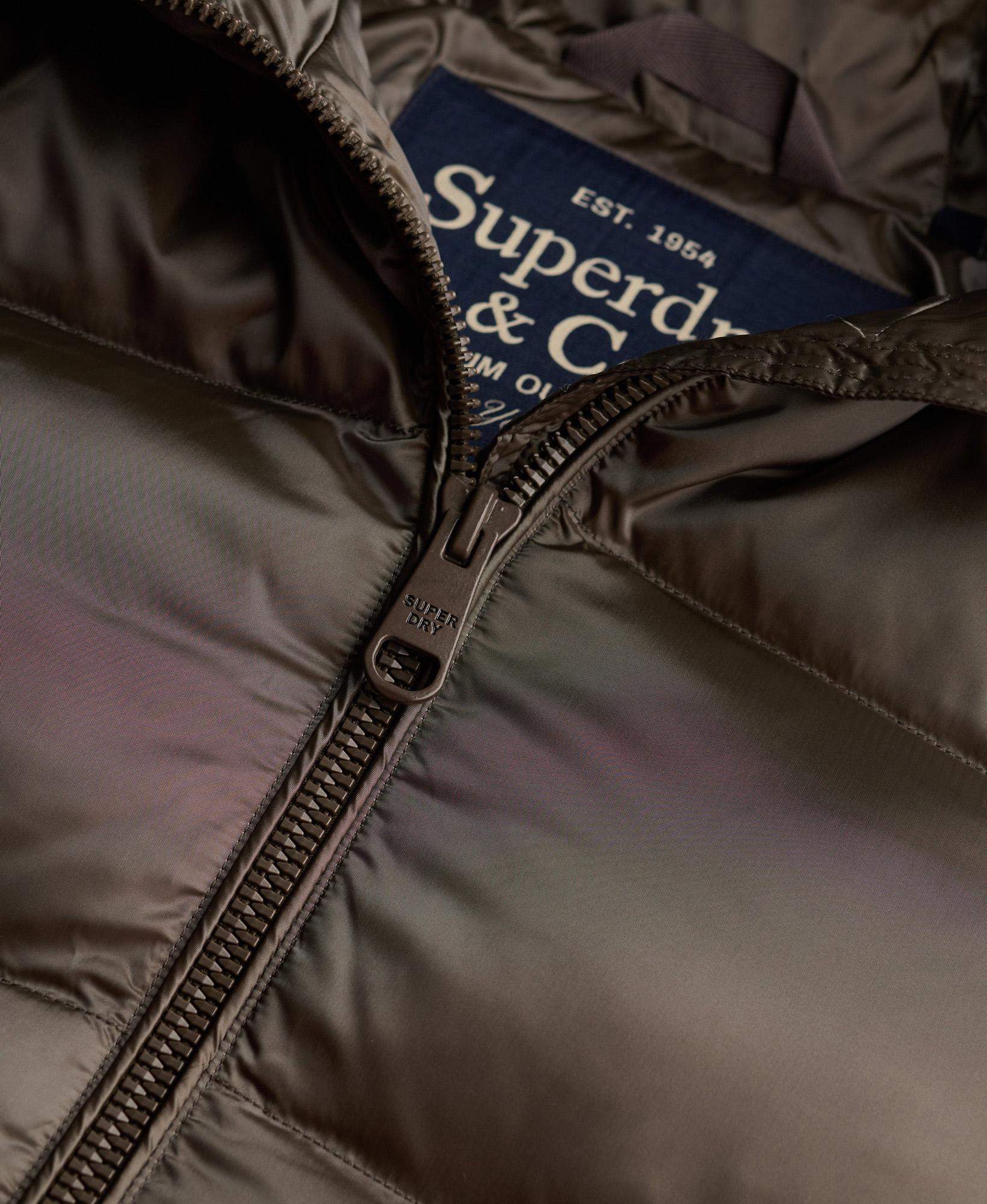 Superdry & Co Shiny Ladies Quilted Jacket 14 Figure 2