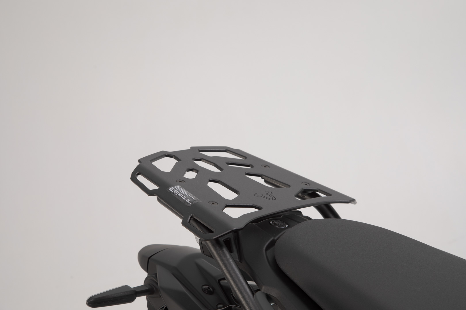 SW-Motech STREET-RACK - Negru. Yamaha MT-07 Tracer (16-). Figura 2