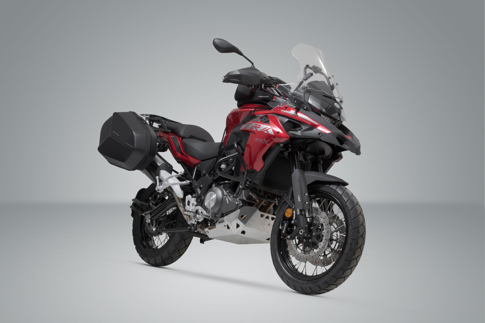 Sistem lateral SW-Motech AERO ABS - 2x25l. Benelli TRK 502 X (18-). Figura 2
