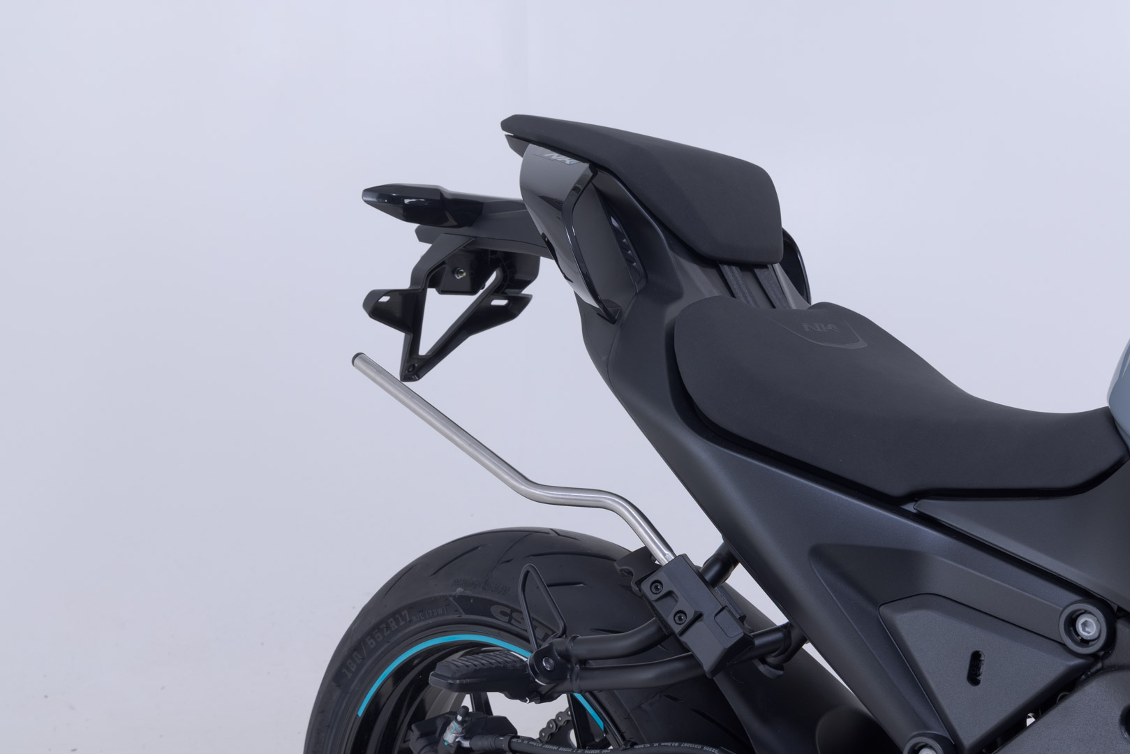 Set de geantă SW-Motech PRO BLAZE H - Negru. CFMoto 675NK (25-). Figura 4