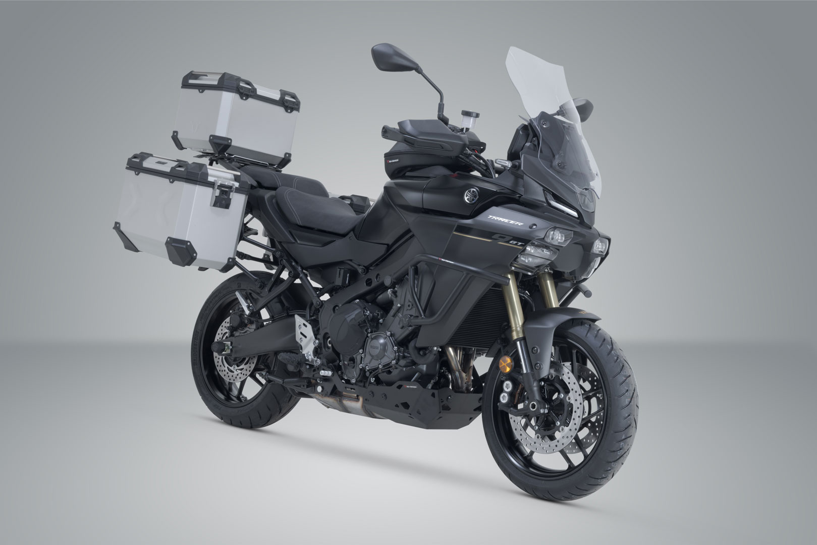 Setul de aventură SW-Motech TRAX ADV - Argint. Yamaha Tracer 9 / GT / GT+ (24-). Figura 2