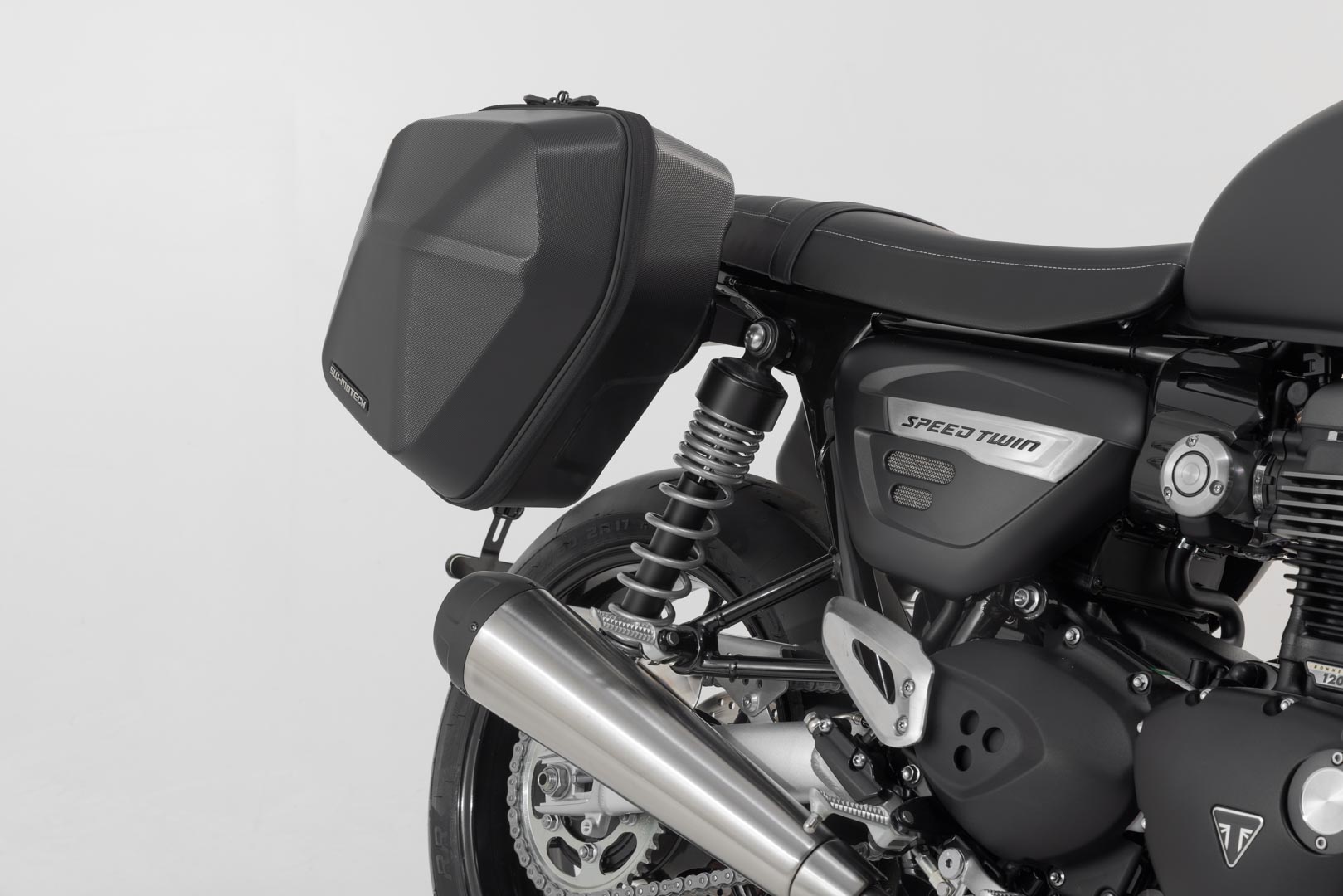 Sistem lateral SW-Motech URBAN ABS - 2x 16,5 l. Triumph Speed Twin 1200 (18-24). Figura 5