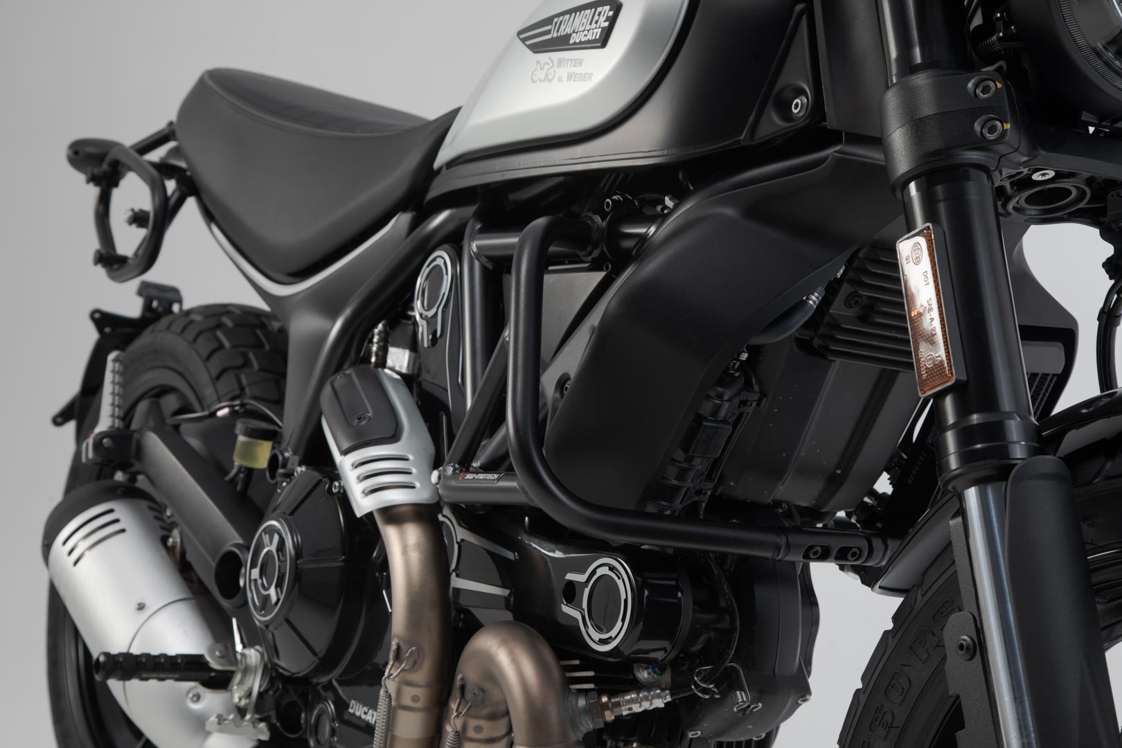 SW-Motech Crash bar - Svart. Ducati Scrambler modeller (14-). Figur 2