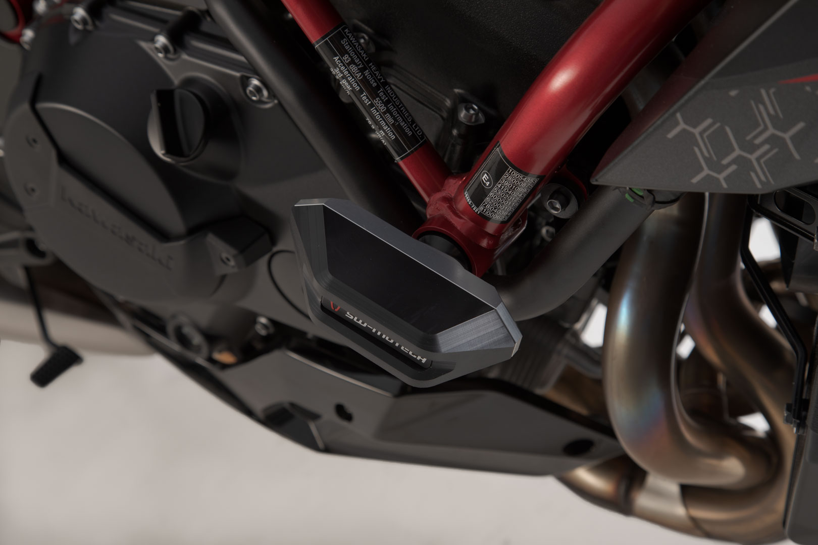SW-Motech Frame skjutreglage kit - Svart. Kawasaki Z H2 (19-). Figur 5
