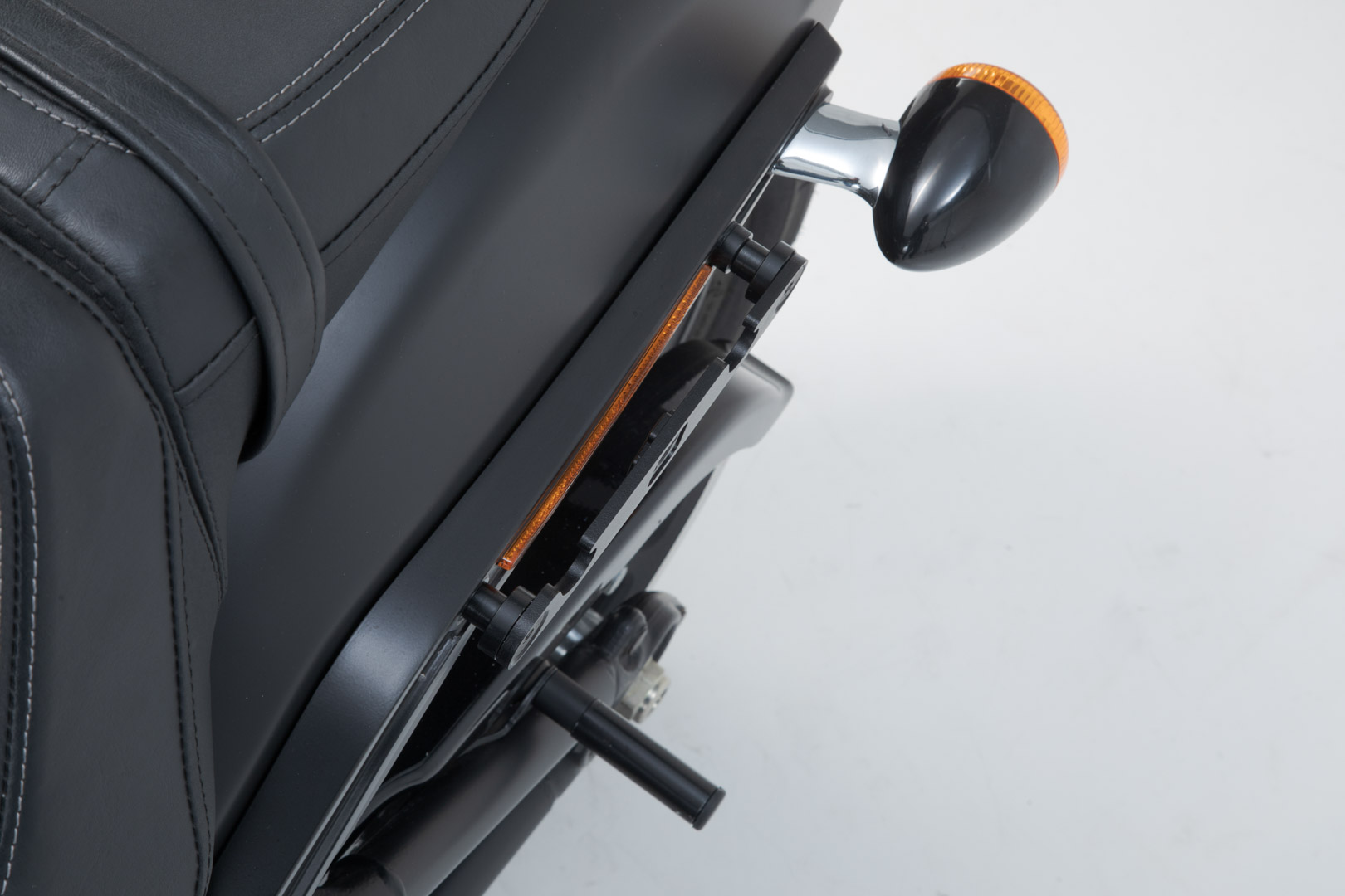 SW-Motech SLH portavion lateral LH2 stânga - Harley-Davidson Softail Fat Bob/ S (17-). Pentru LH2. Figura 4