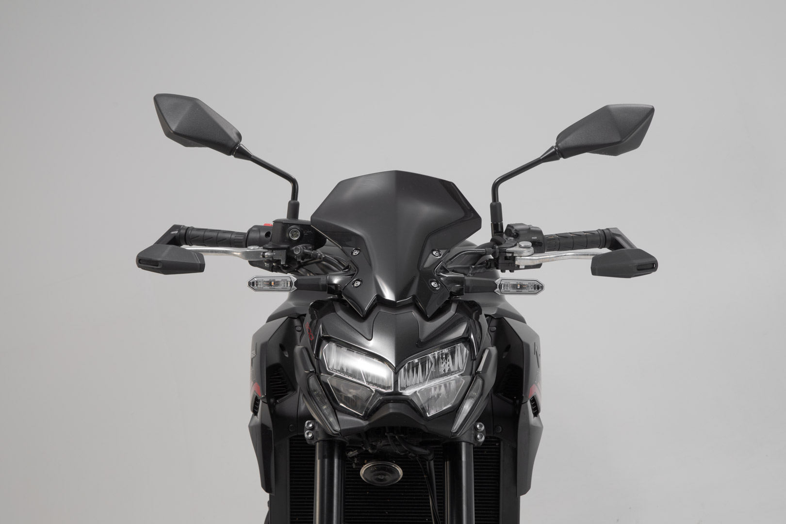 Protecții SW-Motech cu protecție împotriva vântului - Negru. Modele Kawasaki, Yamaha MT-09 (23-). Figura 2