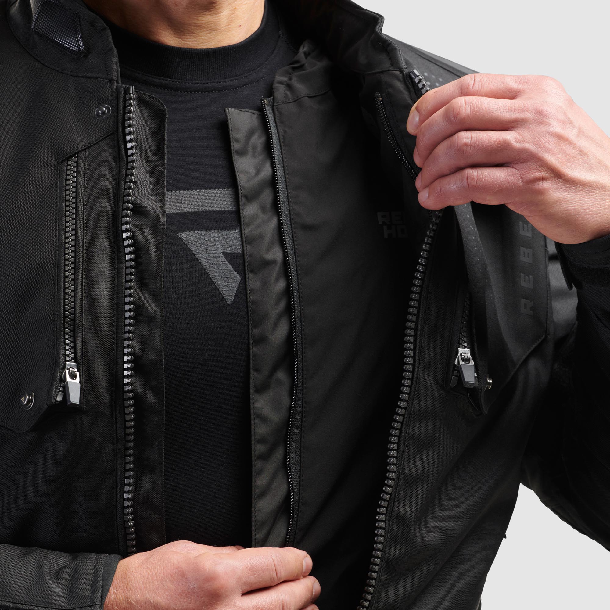 Side view of Rebelhorn Hiker 4 waterproof Motorcycle Textile Jacket