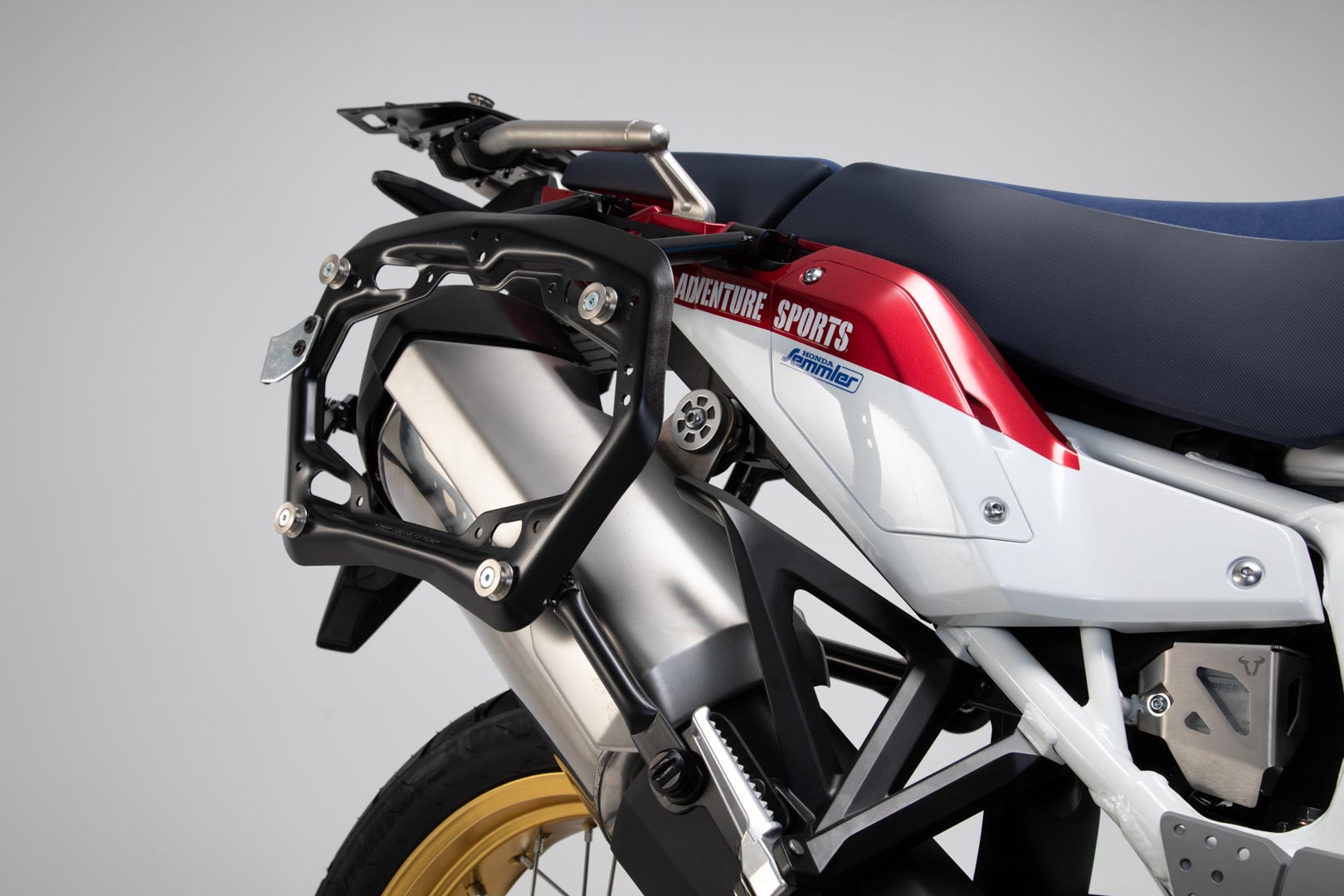 SW-Motech PRO ediție off-road cu portavion lateral - Negru. Honda Africa Twin / Adv Sports (18-). Figura 1
