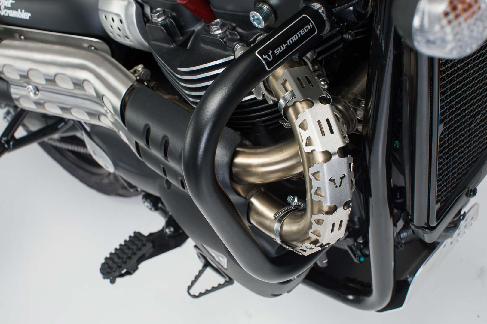 SW-Motech Crash bar - Negru. Street Scrambler, Bonneville Bobber/Speedm. Figura 4