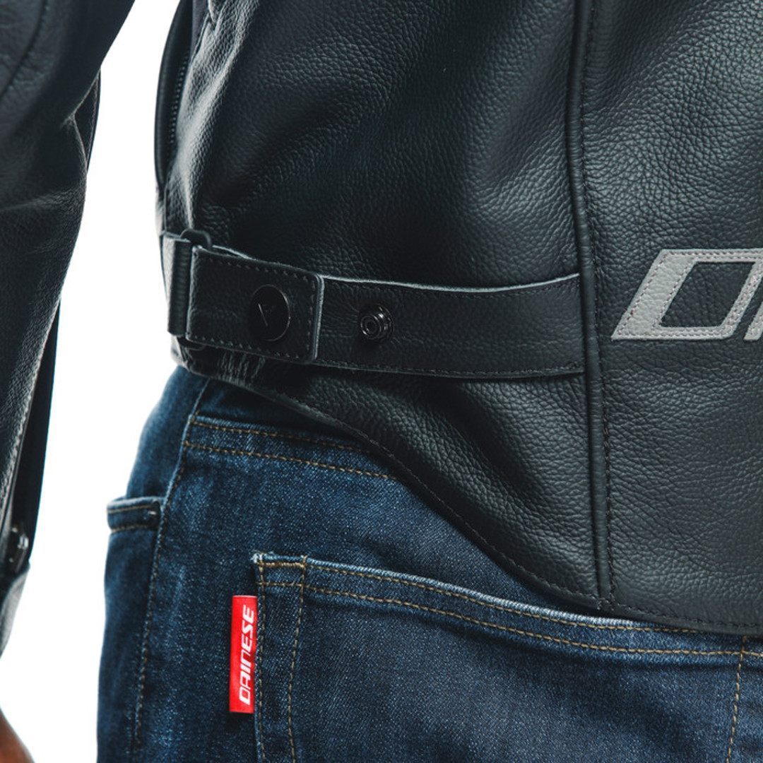Dainese Racing 4 Motorcycle Leather Jacket black/black 48 Figure 3