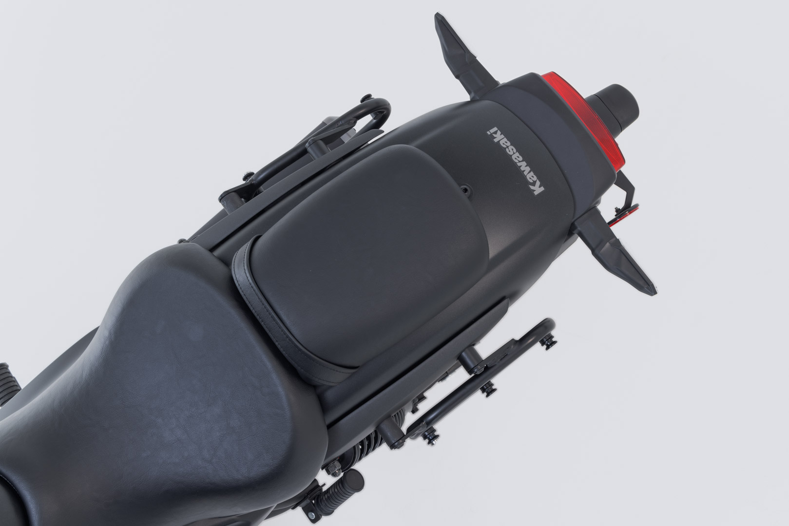 SW-Motech SLC portavion lateral stânga - Kawasaki Eliminator 500 (23-). Figura 5