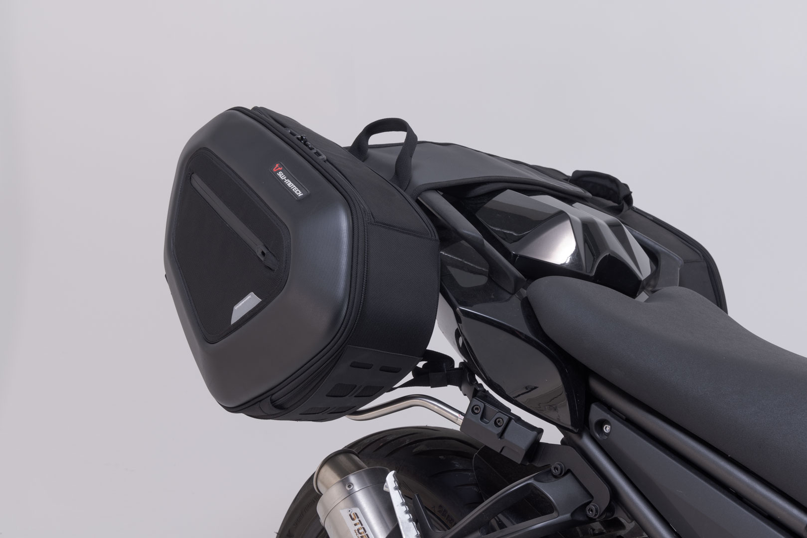 Set de geantă SW-Motech PRO BLAZE - Negru. Yamaha FZ1 / FZ1 Fazer / FZ8 / FZ8 Fazer. Figura 3