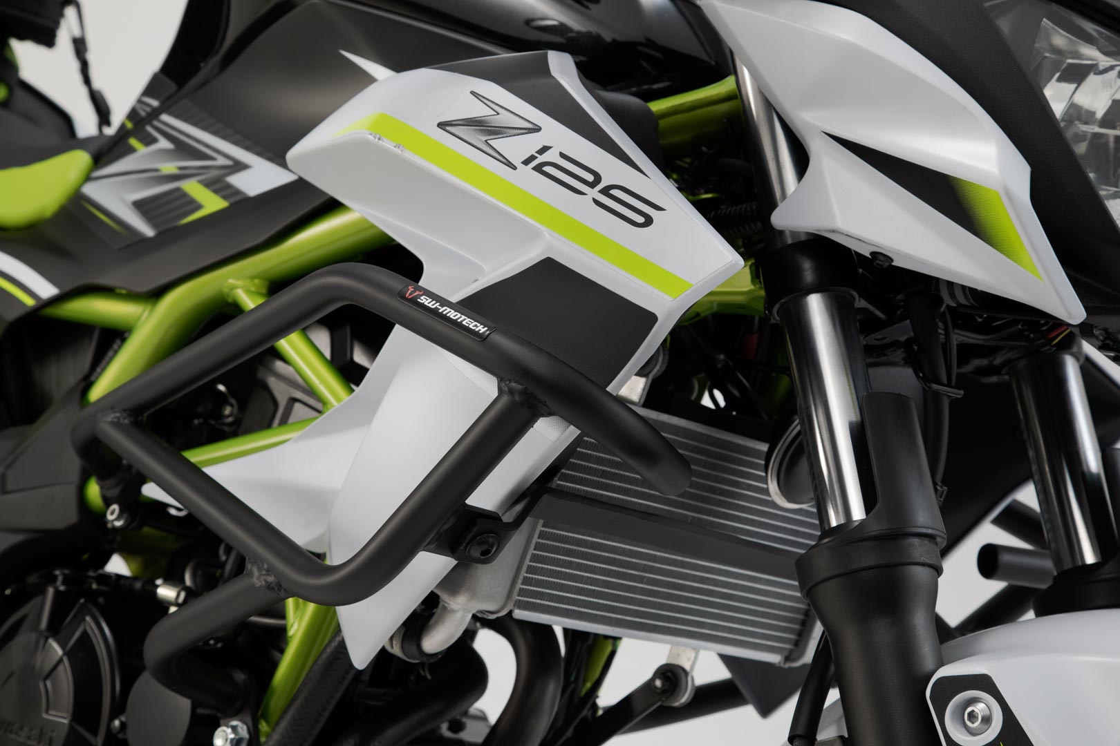 SW-Motech Crash bar - Svart. Kawasaki Z125 (18-). Figur 3