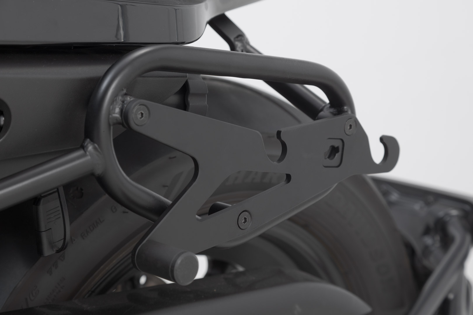 Sistem de geantă laterală SW-Motech Legend Gear LH1 - 1x 19.5 l. Harley-Davidson Sportster S (21-). Figura 4